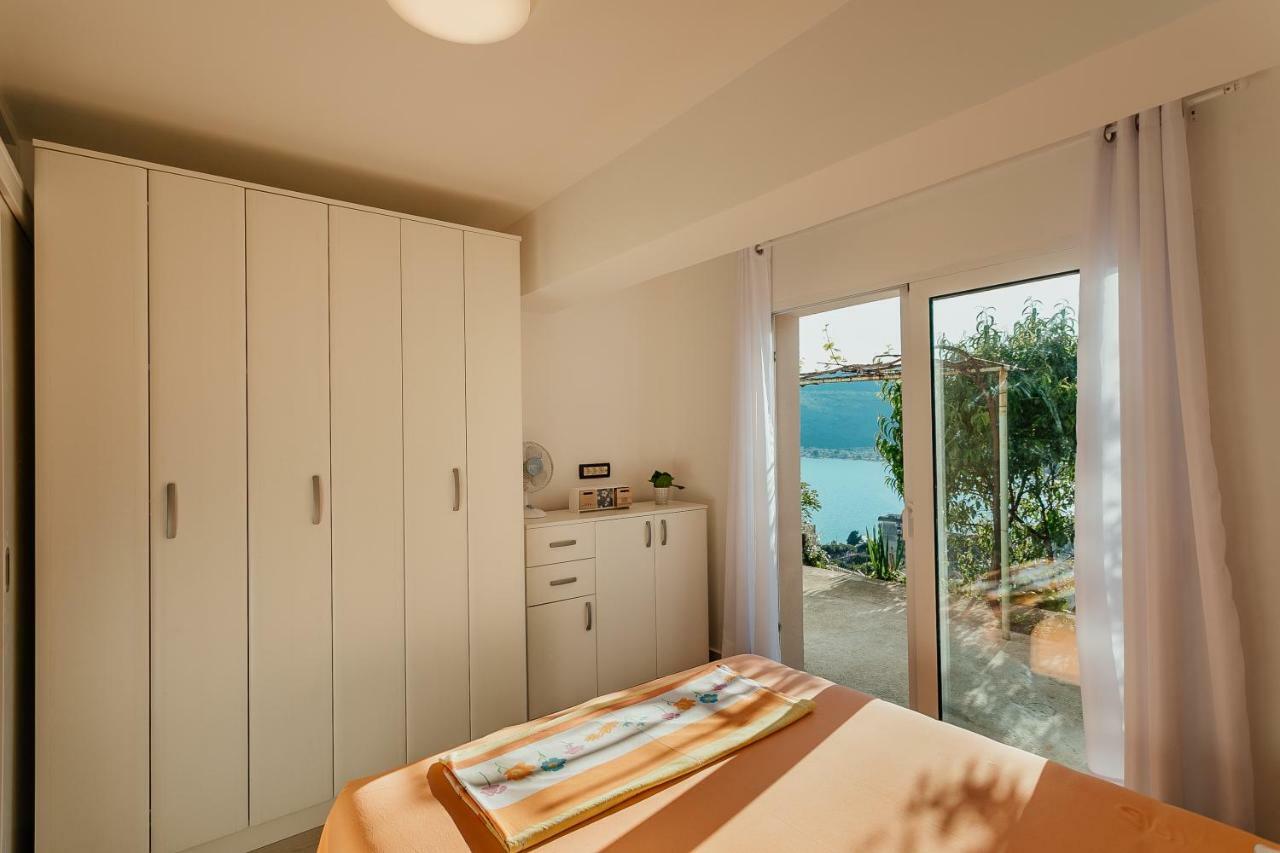Apartmani Lovor Херцег-Нови Экстерьер фото
